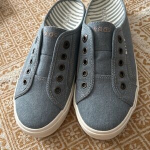 Taos EZ Soul denim open back sneaker women’s size 9 EUC slip on easy on/off